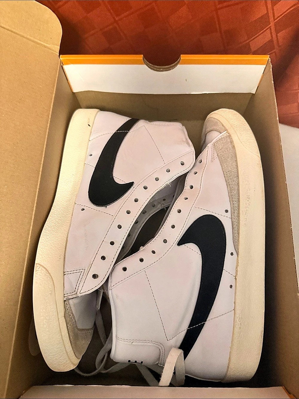 Nike Blazer Mid '77 Vintage Sneakers White & Black US 11.5